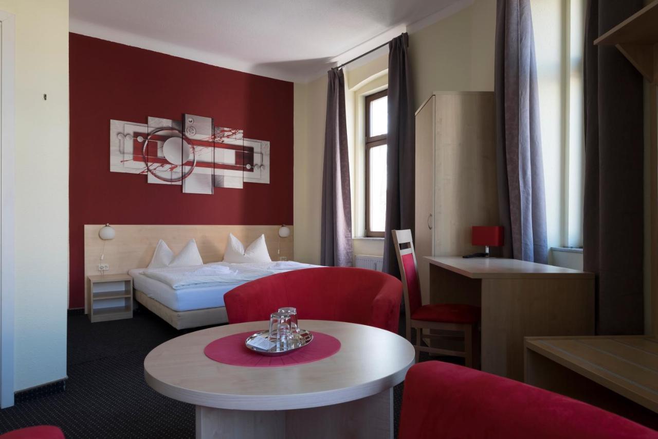 Gaestehaus Lisakowski Pension Am Brautwiesenpark Görlitz Eksteriør billede